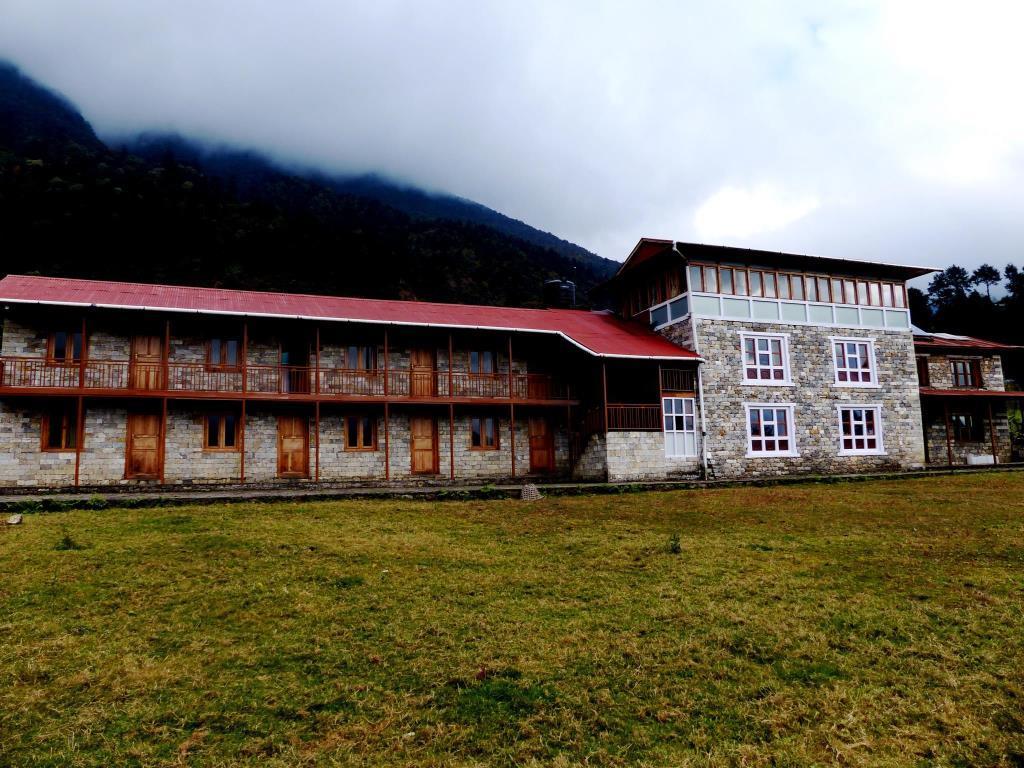 Lukla Airport Resort Lukla Eksteriør billede