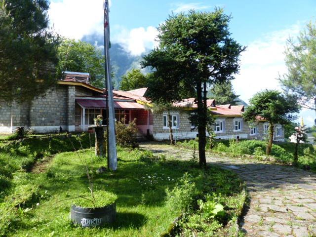Lukla Airport Resort Lukla Eksteriør billede